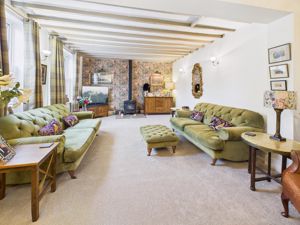 Sitting room- click for photo gallery